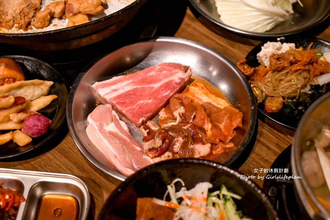 好好吃肉｜韓式烤肉一鍋二吃只要359元吃到飽(菜單) @女子的休假計劃