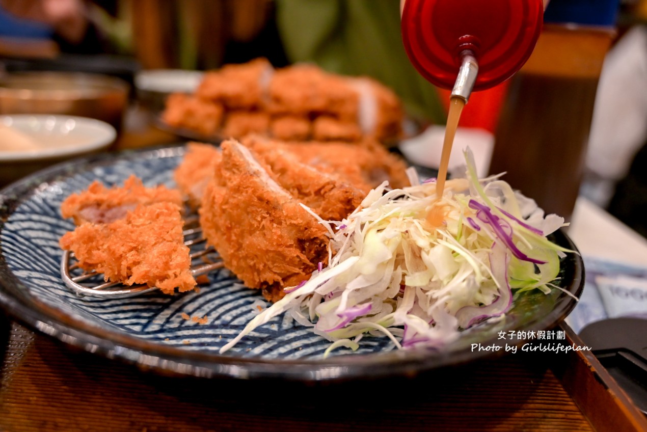 Cochon Tonkatsu｜不到100元炸豬排定食，佛心到不可思議 @女子的休假計劃