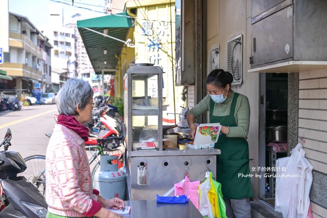 珍餚快餐店｜便當店可免費加飯，紅茶湯品喝到飽(外帶) @女子的休假計劃