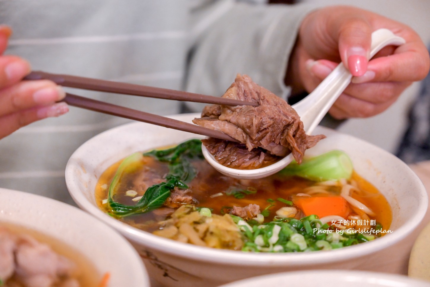 苑裡九妹牛肉麵館｜台北國際牛肉麵獲奬，打卡送100元蒜泥白肉(菜單) @女子的休假計劃