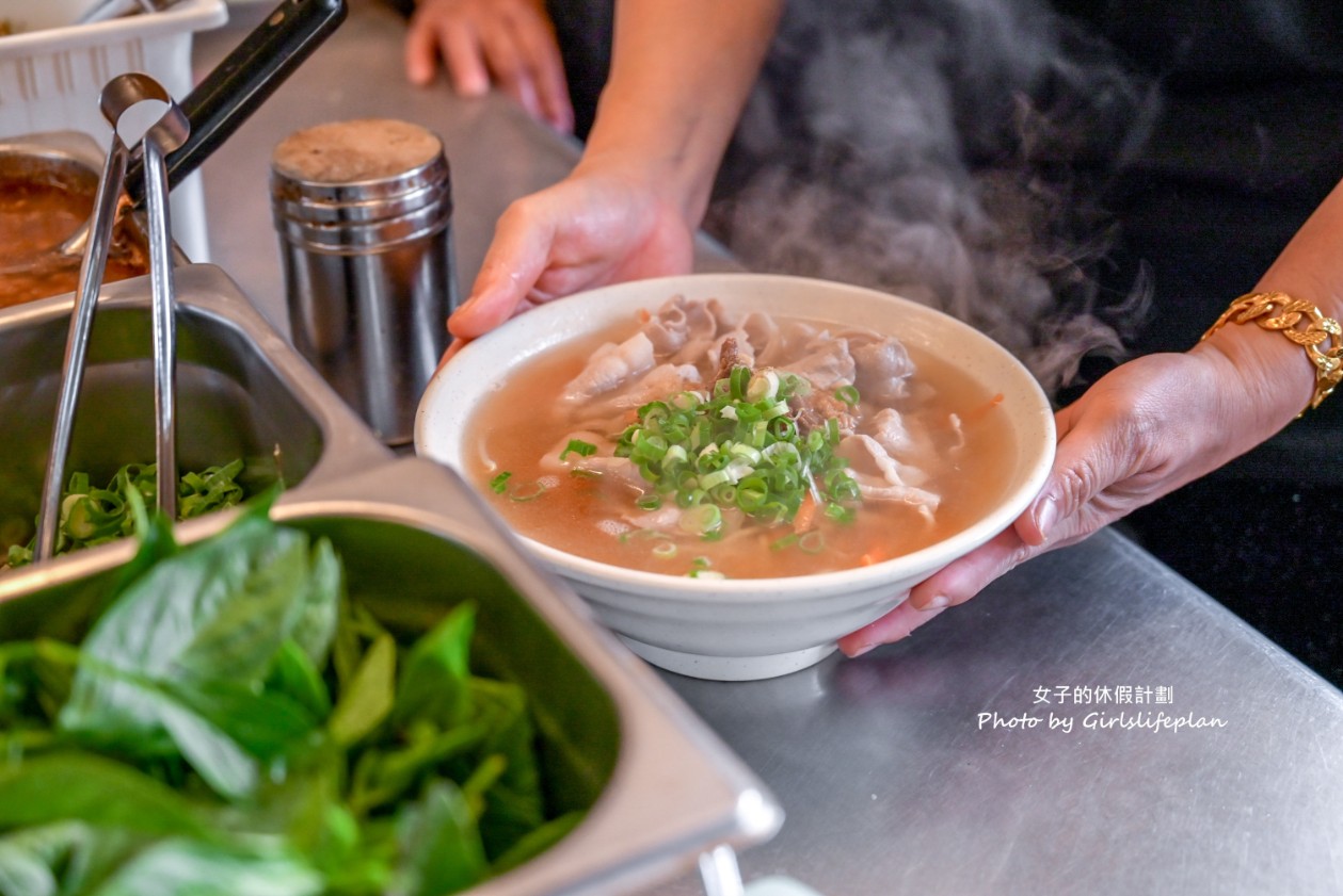 苑裡九妹牛肉麵館｜台北國際牛肉麵獲奬，打卡送100元蒜泥白肉(菜單) @女子的休假計劃