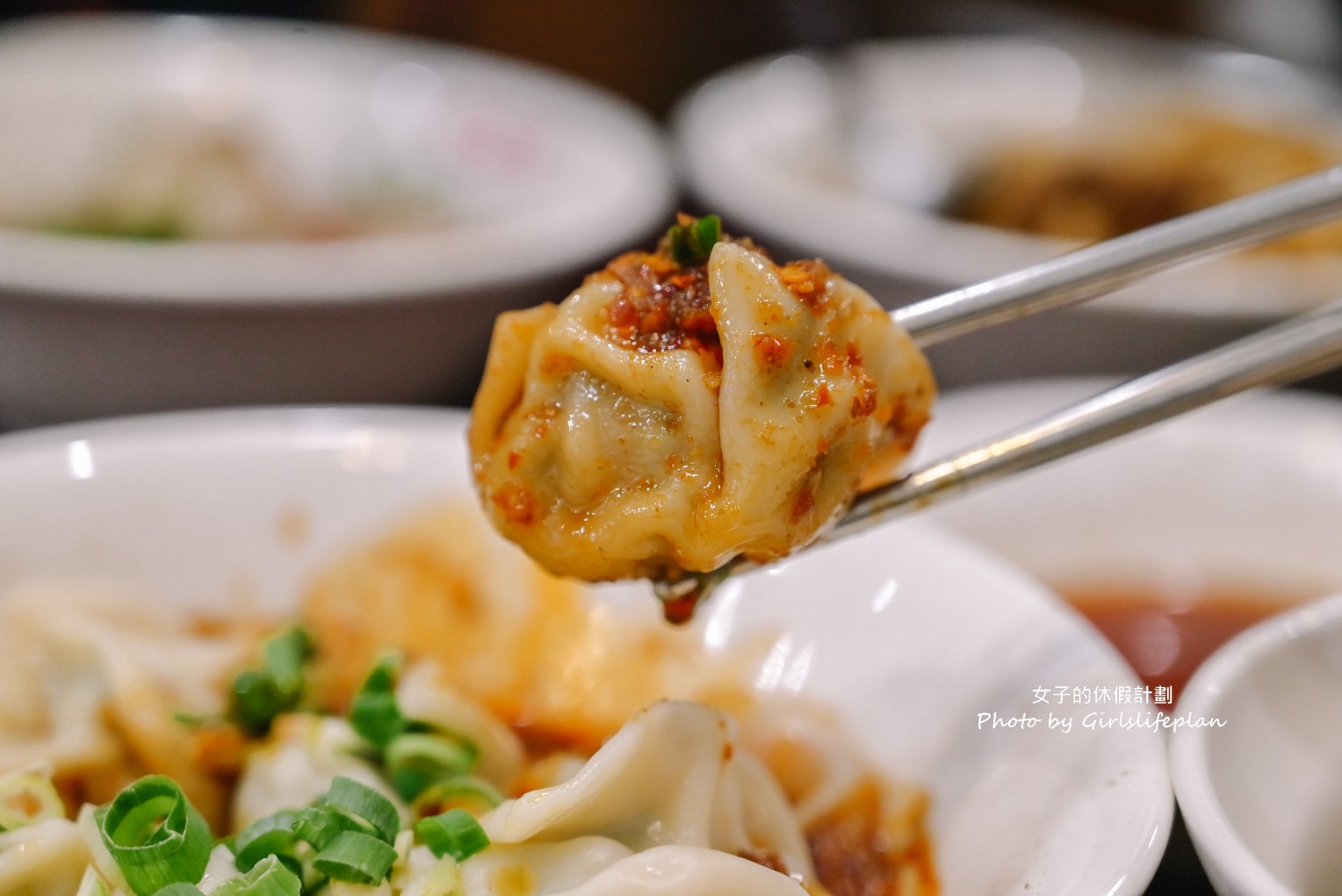 喙蘴號之茂春中藥行｜焱馬號超人氣排隊麵店還沒開店就在排隊(菜單) @女子的休假計劃