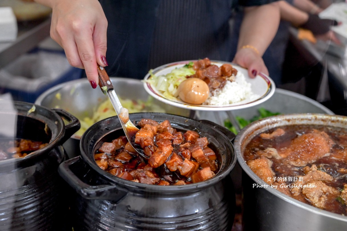 梁記焢肉飯｜超人氣排隊美食便當店70元起(菜單) @女子的休假計劃