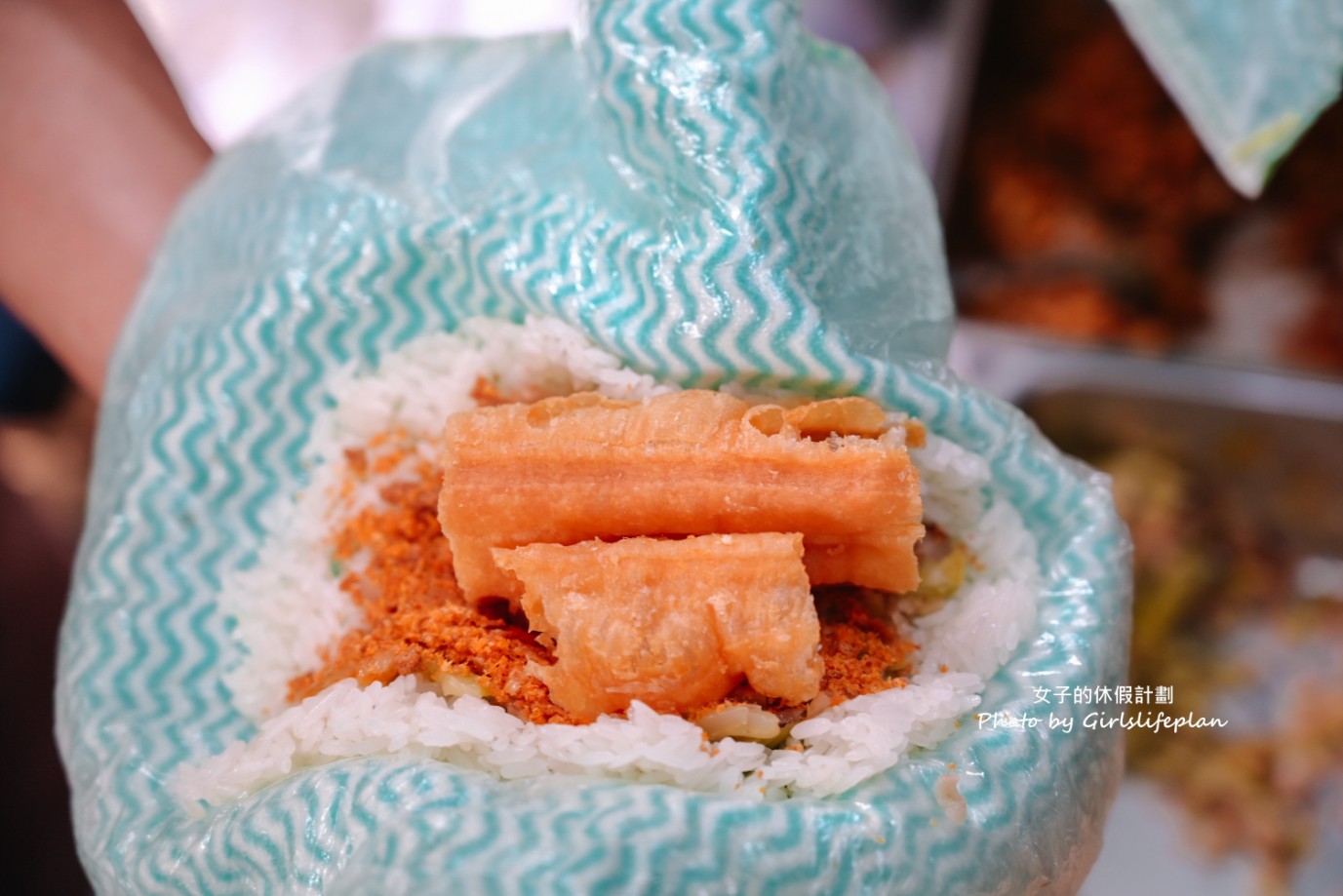 周家手握飯糰｜人潮沒停過在地人氣排隊美食(菜單) @女子的休假計劃