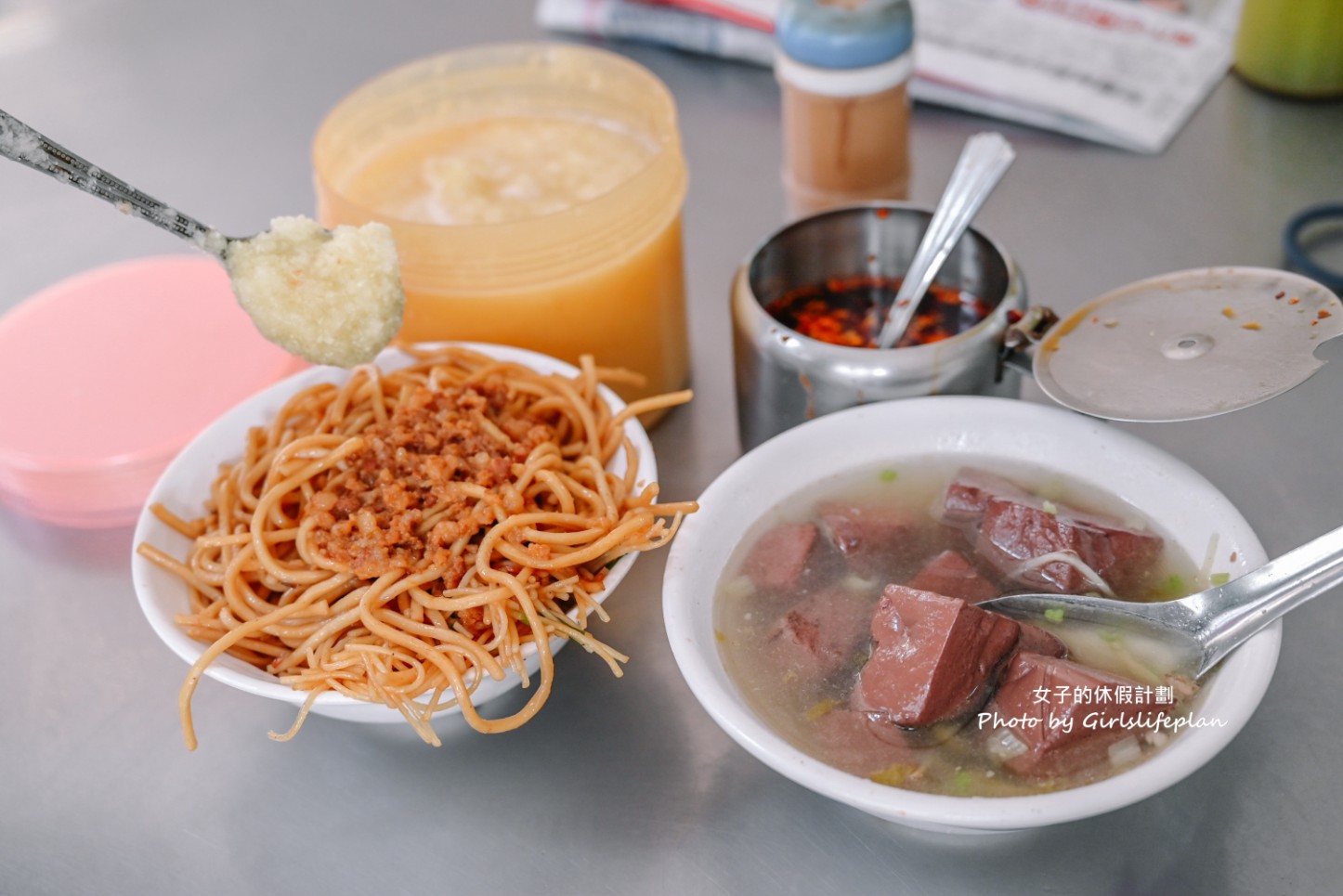 阿婆炒麵｜40年老店，在地人都點隱藏版配豬血湯(菜單) @女子的休假計劃