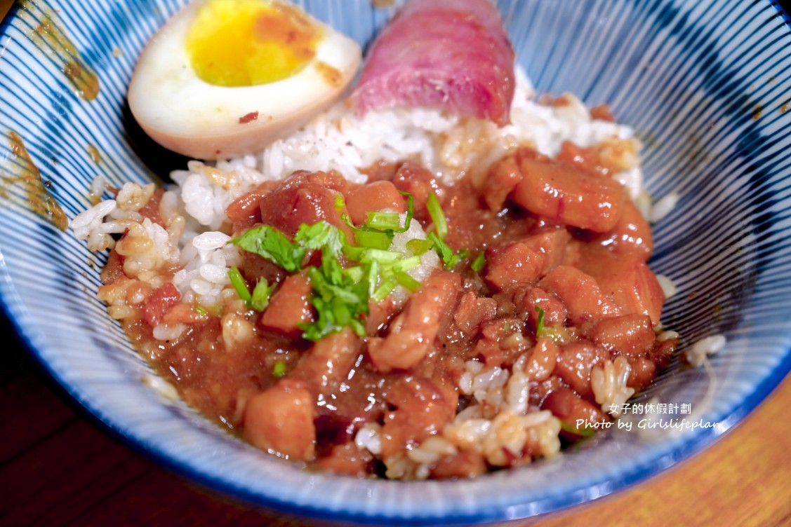 小初店｜米其林推薦人氣滷肉飯便當完全就是定食套餐(菜單) @女子的休假計劃