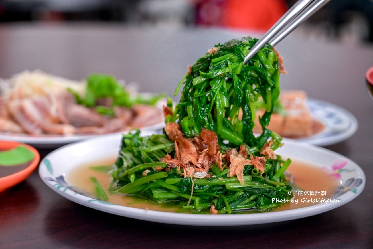鄭記豬母切仔麵｜無菜單小吃店老顧客都點滿滿一桌小菜才過癮 @女子的休假計劃