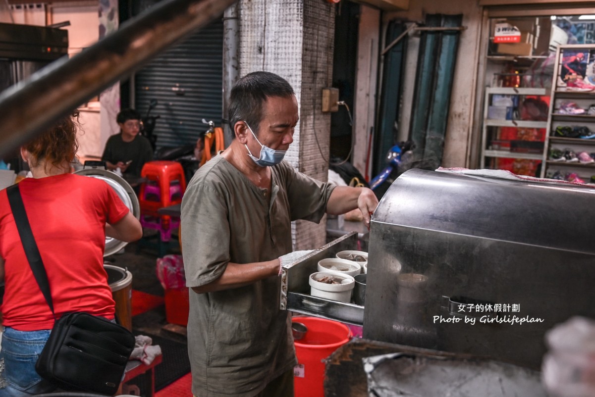 曾記雞肉滷肉飯(曾記炊湯)｜一周只營業四天，55元便當最受歡迎 @女子的休假計劃