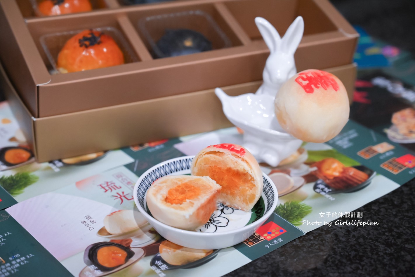 里洋烘焙(微風北車門市)｜在地20年人氣麵包店，蛋黃酥中秋禮盒推薦 @女子的休假計劃