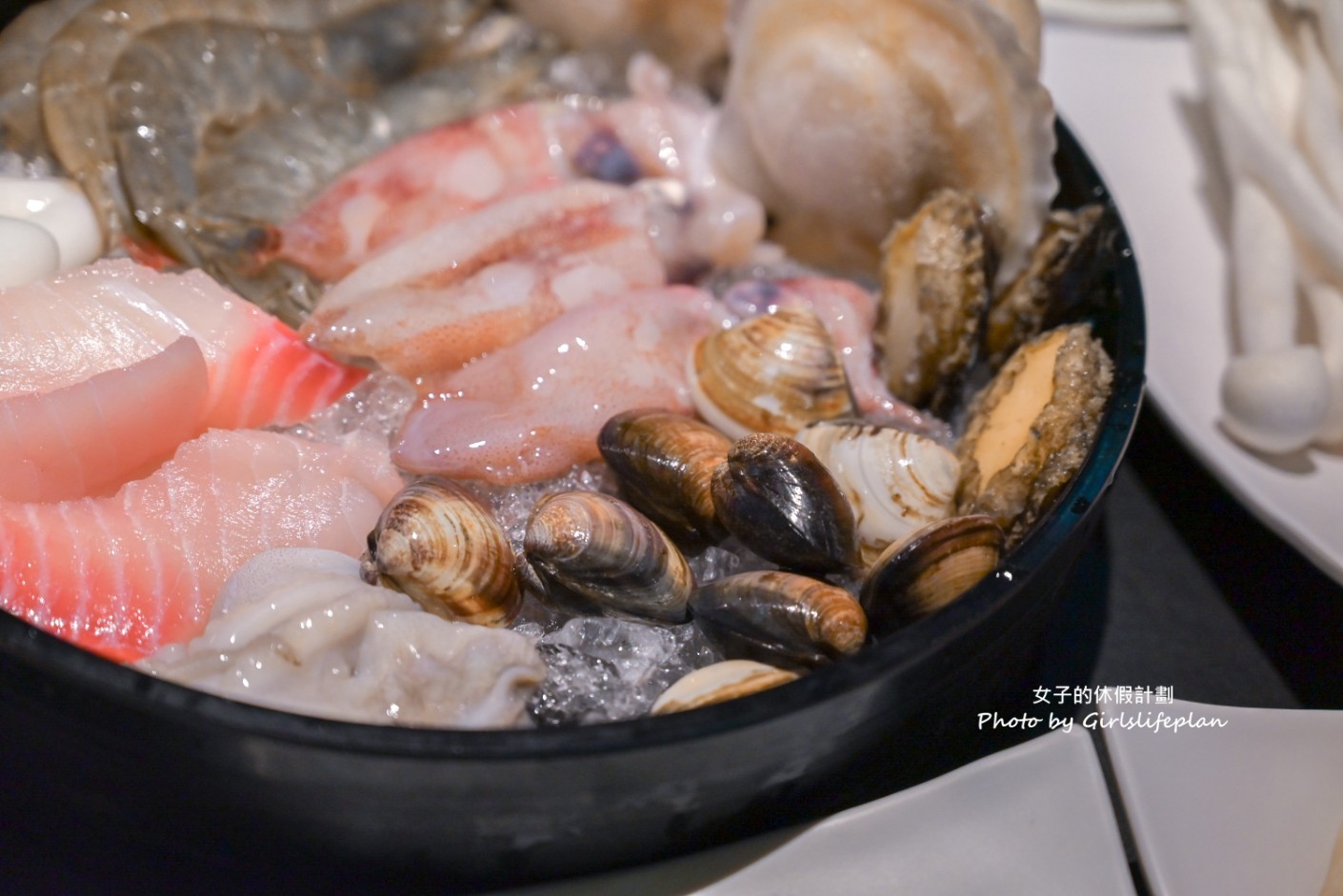台北吃到飽〈辛殿麻辣鍋〉鴛鴦火鍋鴨血豆腐吃到飽(菜單) @女子的休假計劃