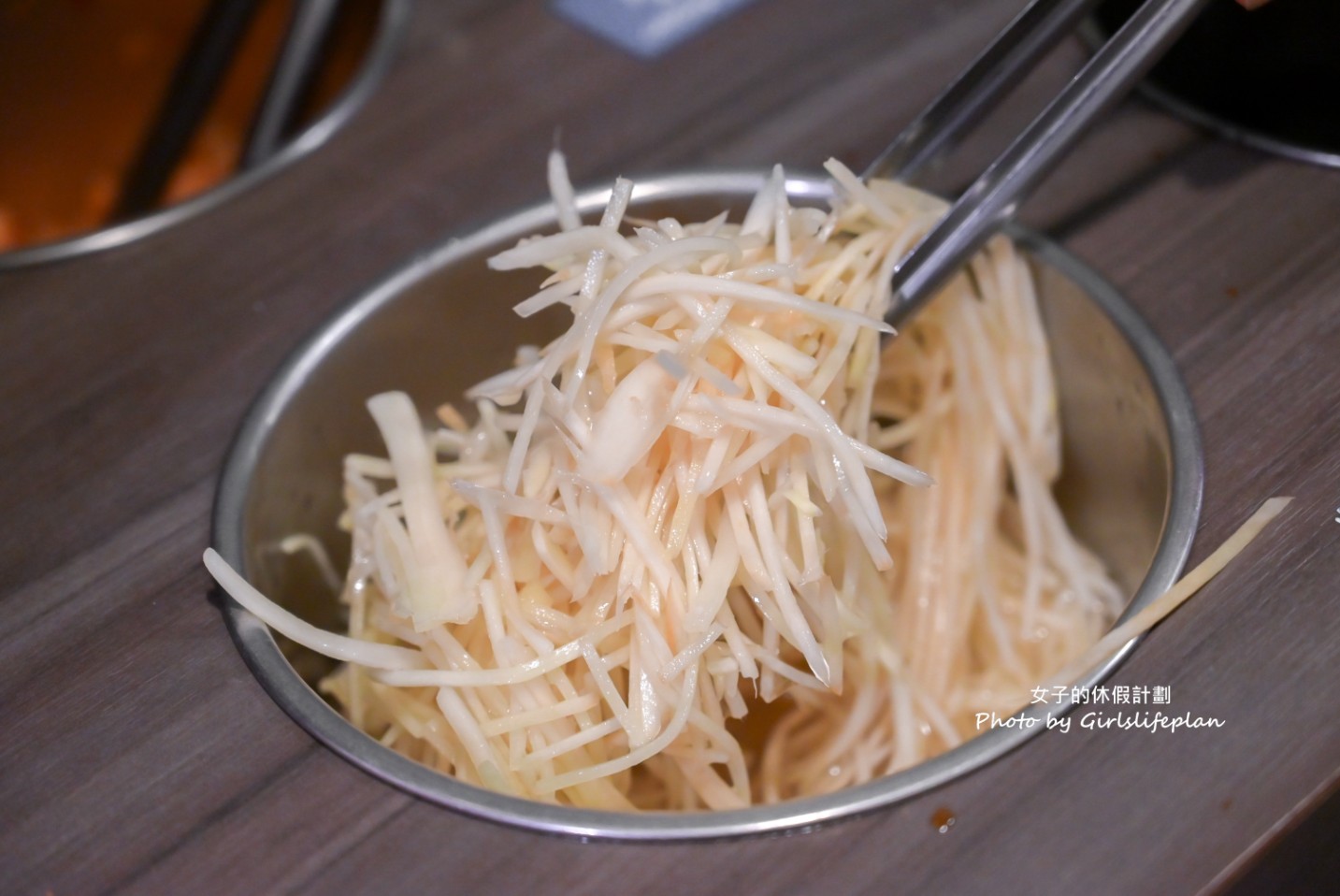 犂園湯包館｜號稱全台首創羅勒鮮蚵湯包口味(菜單) @女子的休假計劃