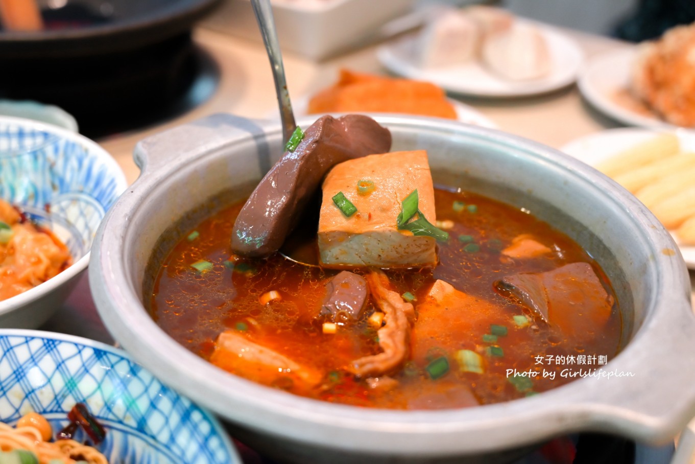 麻煮MiNi麻辣煲｜平價火鍋白飯吃到飽飲料喝到飽(菜單) @女子的休假計劃