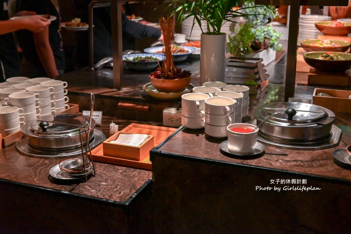 悅市集｜新板希爾頓吃到飽，法式風味饗宴美食節假日加碼威靈頓牛排(菜單) @女子的休假計劃