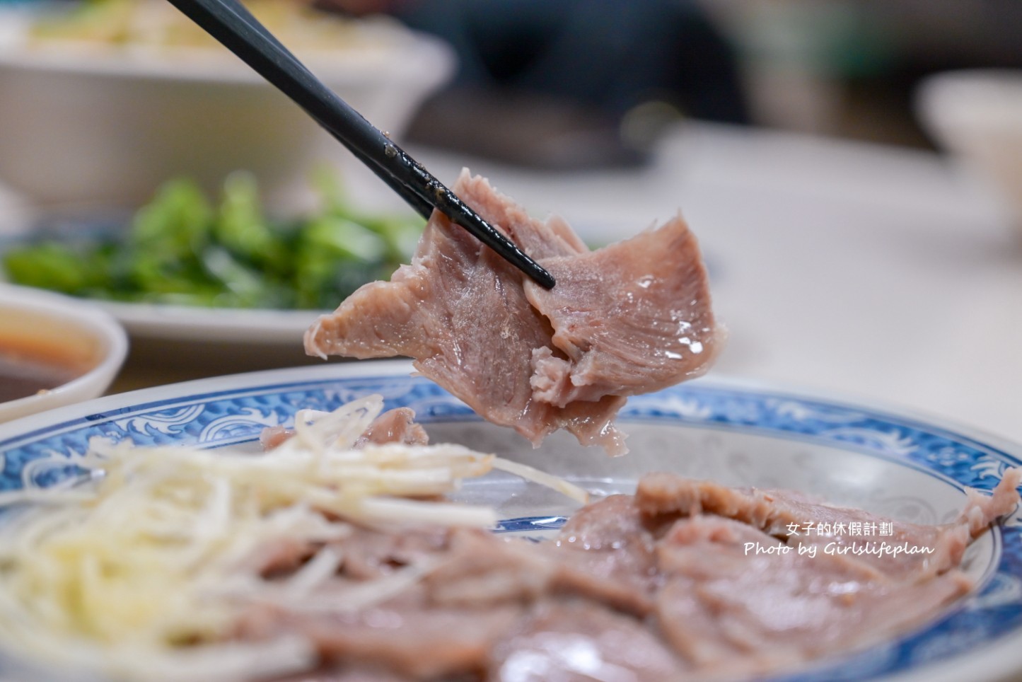 土城烏醋乾麵｜在地人標配烏醋乾麵配骨仔湯(菜單) @女子的休假計劃