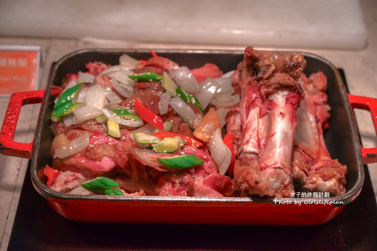 百宴自助餐廳｜五星級飯店吃到飽，平日午晚餐一人不到800元(菜單價位) @女子的休假計劃