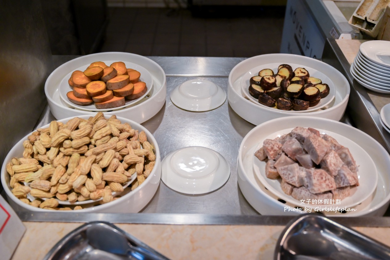 百宴自助餐廳｜五星級飯店吃到飽，平日午晚餐一人不到800元(菜單價位) @女子的休假計劃