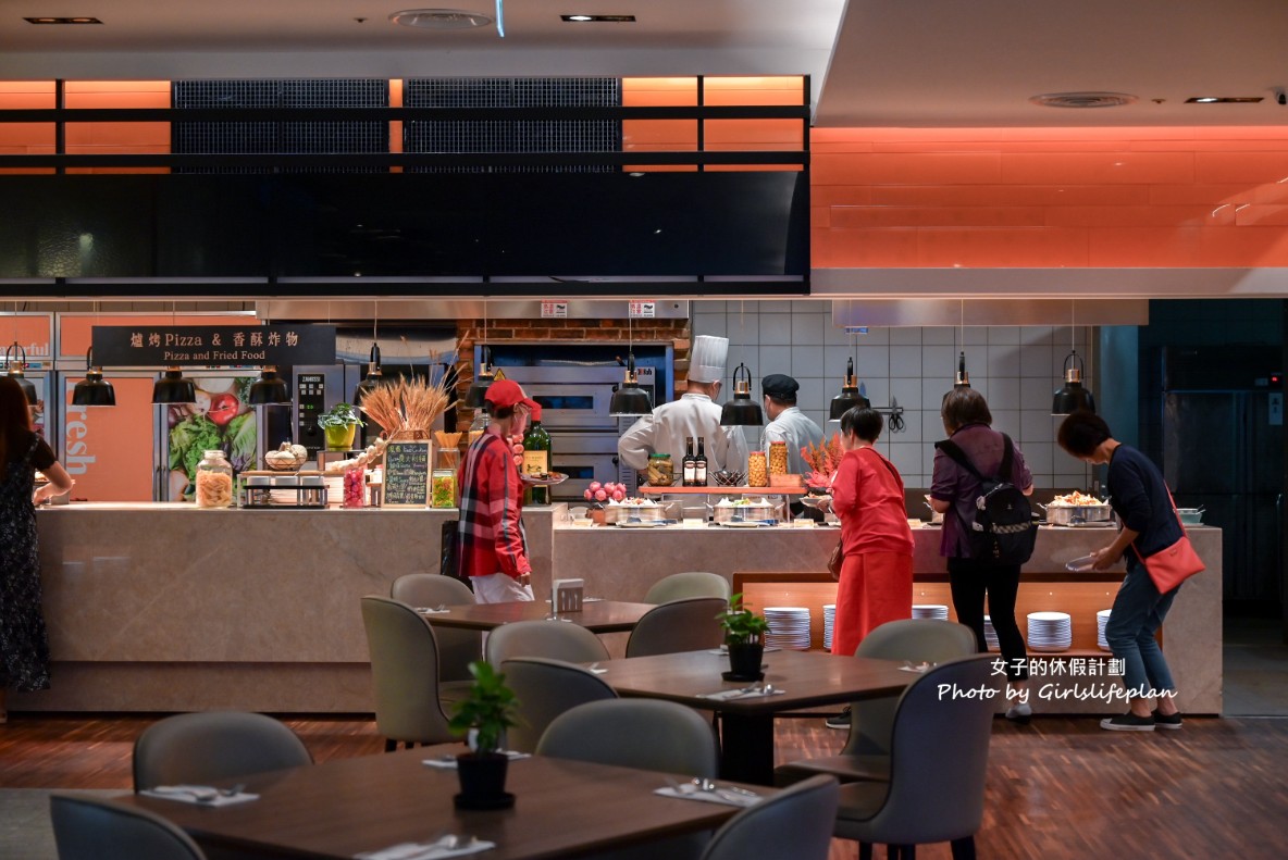 百宴自助餐廳｜五星級飯店吃到飽，平日午晚餐一人不到800元(菜單價位) @女子的休假計劃