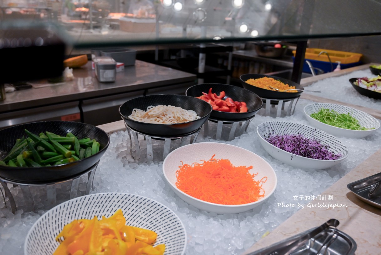 百宴自助餐廳｜五星級飯店吃到飽，平日午晚餐一人不到800元(菜單價位) @女子的休假計劃