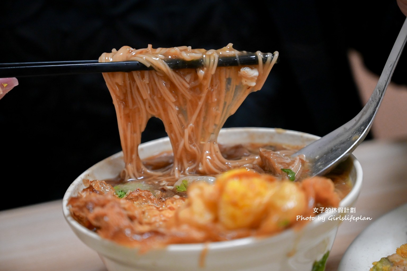 四味飄香麵線臭豆腐｜必點銷魂麵線半熟蛋會大爆漿(菜單) @女子的休假計劃