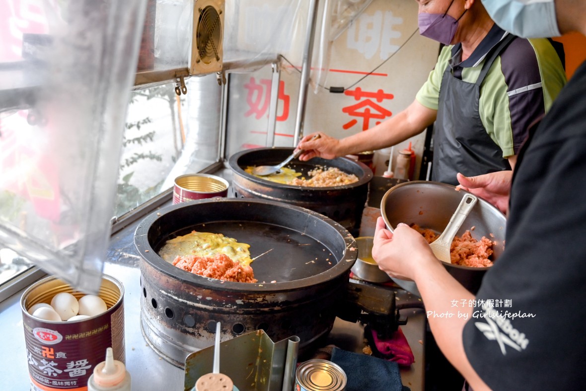 輔英蛋包炒飯(鳳商對面)｜月底救星蛋包飯只要40元(菜單) @女子的休假計劃