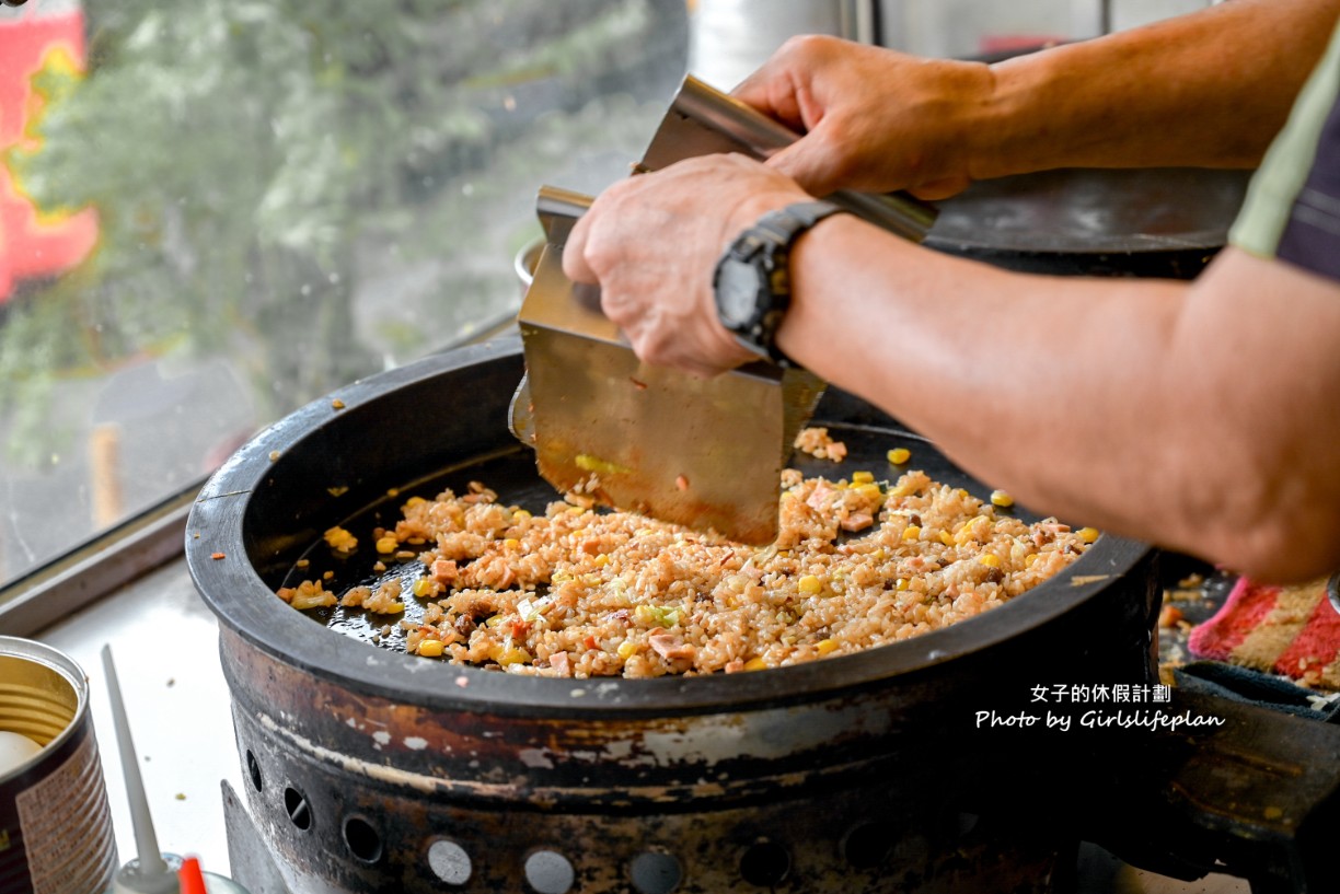 輔英蛋包炒飯(鳳商對面)｜月底救星蛋包飯只要40元(菜單) @女子的休假計劃