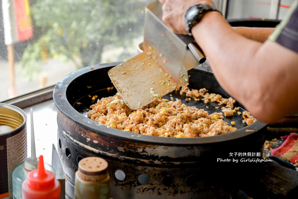 輔英蛋包炒飯(鳳商對面)｜月底救星蛋包飯只要40元(菜單) @女子的休假計劃