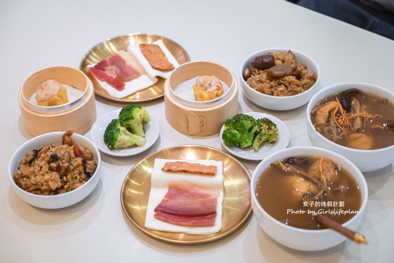 福寶寶｜彌月油飯推薦台北，睽違四年新品金沙油飯禮盒超優秀(菜單) @女子的休假計劃