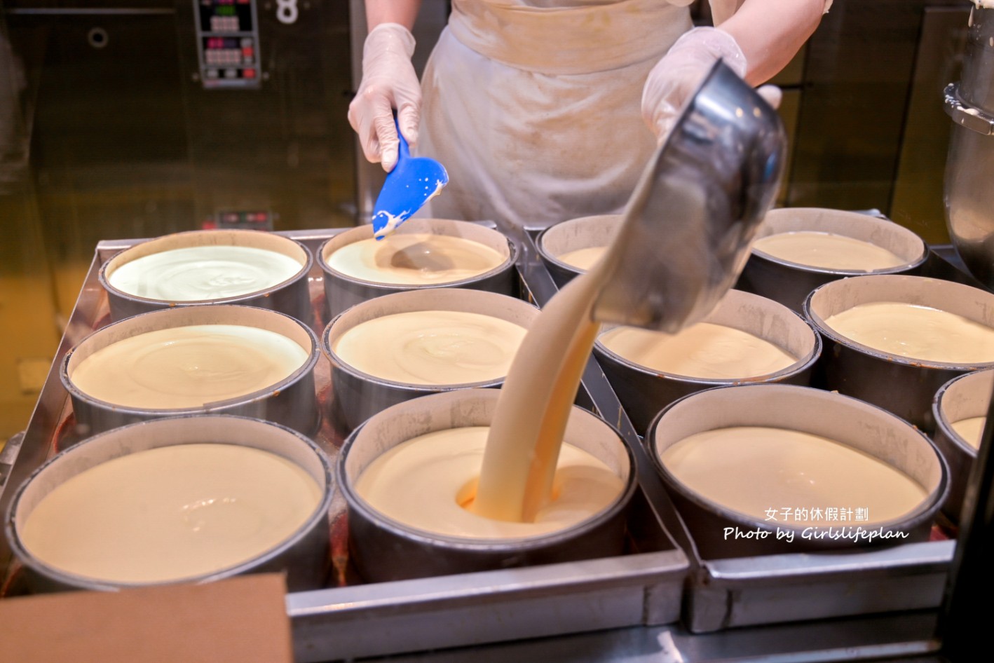 Rikuro老爺爺蛋糕店｜大阪必買伴手禮りくろーおじさんの店(外帶) @女子的休假計劃