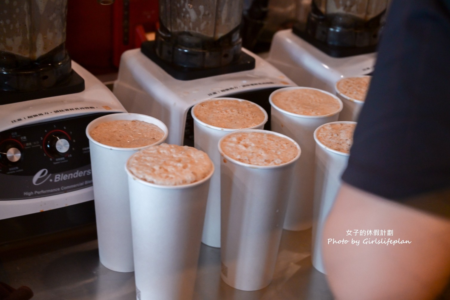 青山茶行｜在地超過40年永遠都在排隊人氣茶飲店(菜單) @女子的休假計劃