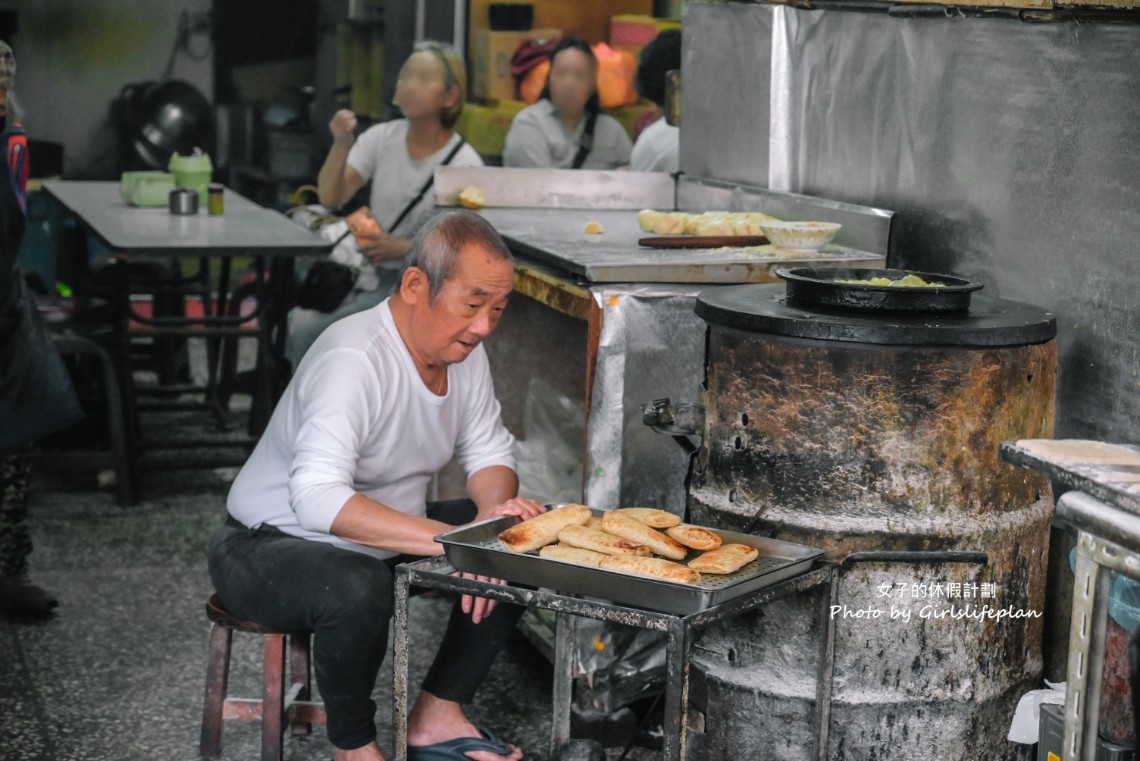 原西園橋下燒餅油條｜萬華排隊美食開業超過70年老店(菜單) @女子的休假計劃