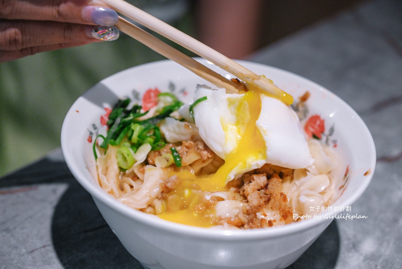 永富魚丸店｜在地超過40年古早味小吃，羹湯免費續(菜單) @女子的休假計劃