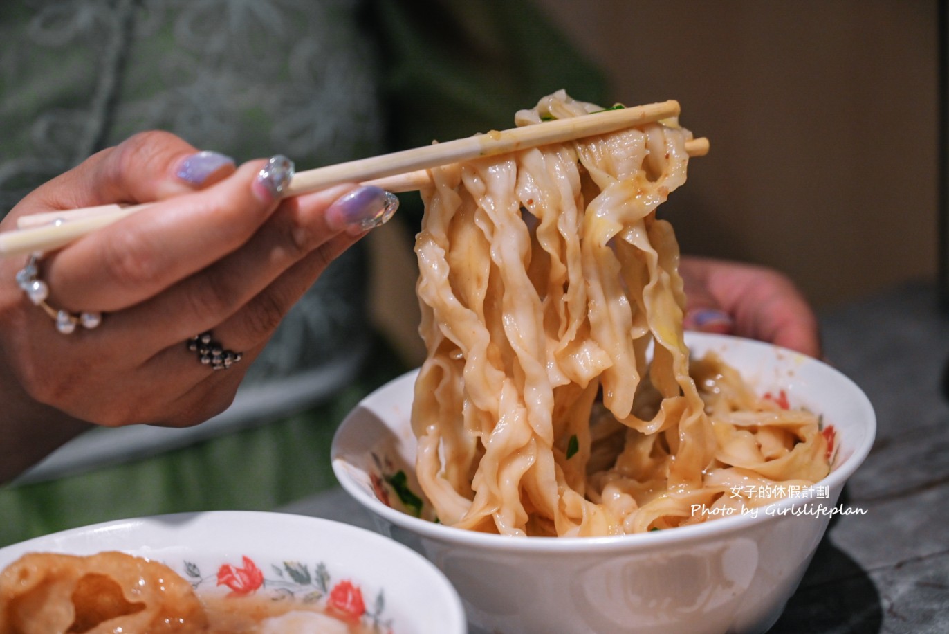 永富魚丸店｜在地超過40年古早味小吃，羹湯免費續(菜單) @女子的休假計劃