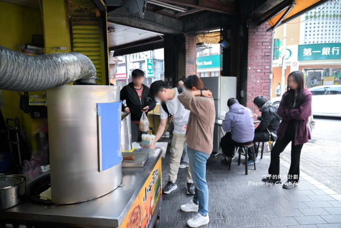 萬華小米蛋餅｜只有平日營業超澎湃手工現做蛋餅40元起(菜單) @女子的休假計劃