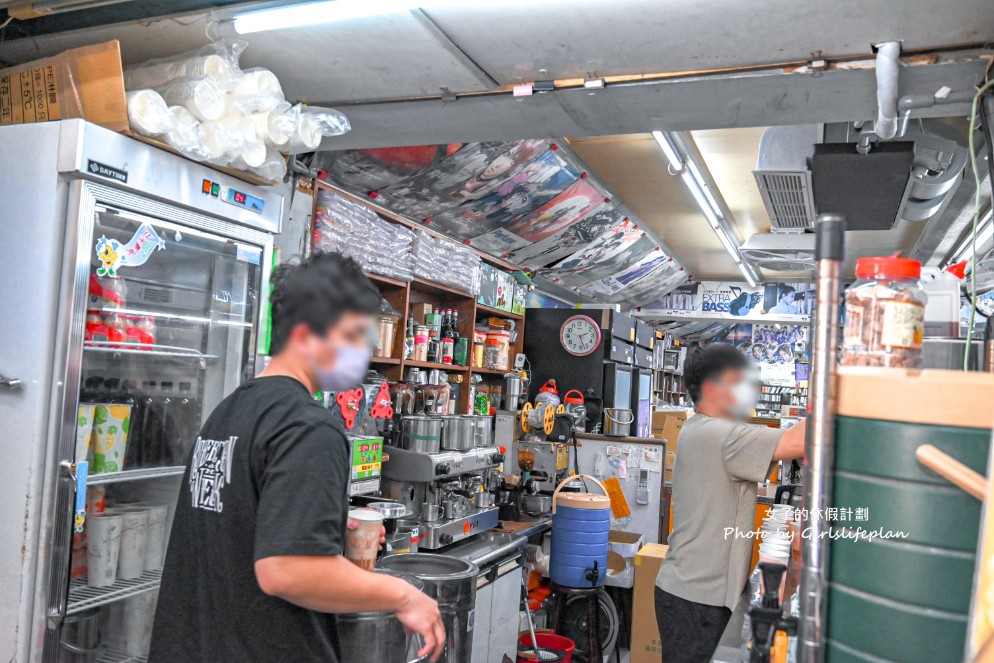 95樂府｜唱片行還賣起平價飲料，純茶只要15元還可以加蜂蜜(菜單) @女子的休假計劃