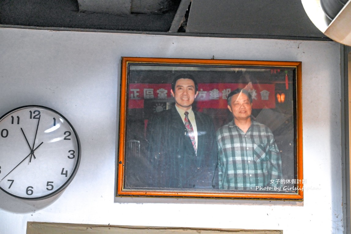 龍記搶鍋麵｜西門美食40年人氣老店，加大蒜更好吃(菜單) @女子的休假計劃