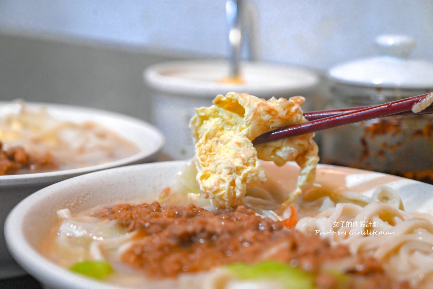 龍記搶鍋麵｜西門美食40年人氣老店，加大蒜更好吃(菜單) @女子的休假計劃
