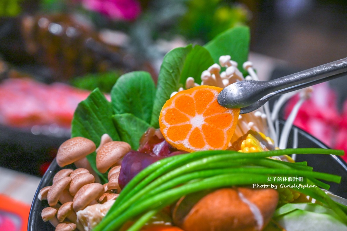 橘子火鍋嘉義店｜龍蝦和牛精緻火鍋，自助吧吃到飽(菜單) @女子的休假計劃