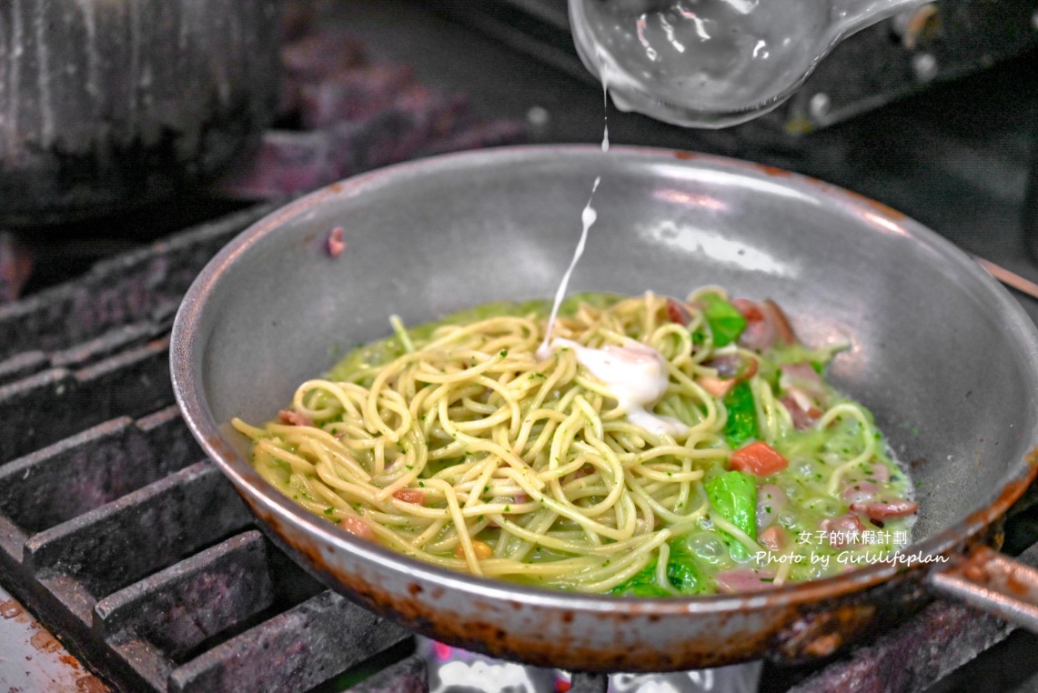 阿wei義大利麵｜平價義大利麵35元，香蒜蛤蜊麵只要60元(菜單) @女子的休假計劃