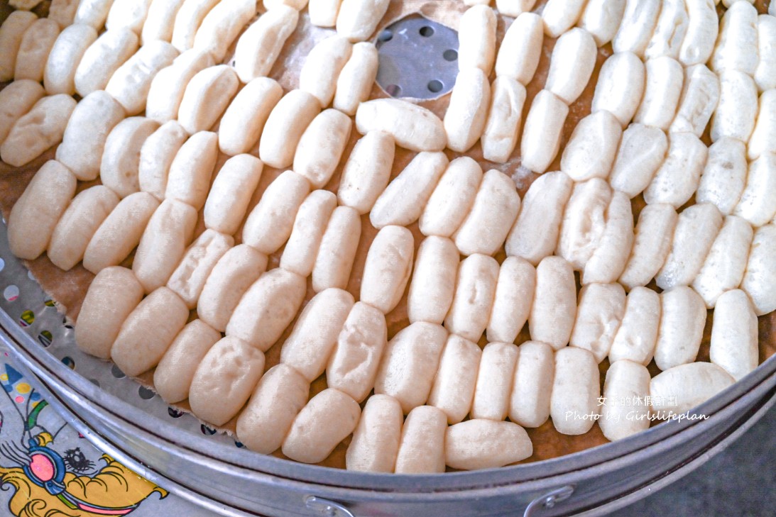 船長包子饅頭｜嘉義在地人下午茶小點心包子5元，小白饅頭2.5元(菜單) @女子的休假計劃