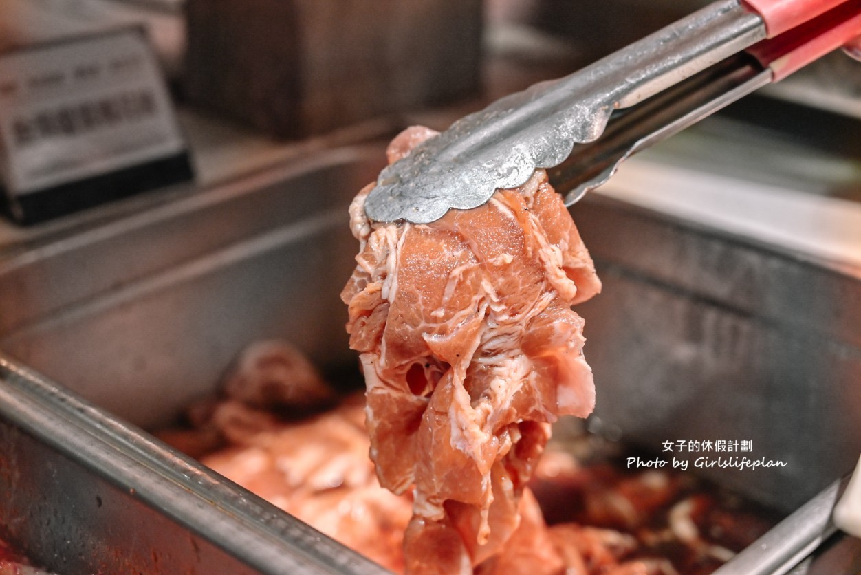 阿豬嘻烤肉村西門店｜銅盤烤肉加部隊鍋只要488元吃到飽(菜單) @女子的休假計劃