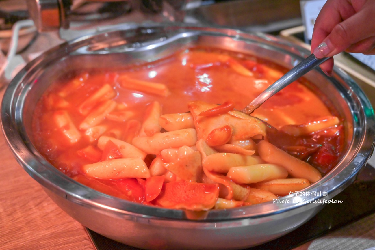 阿豬嘻烤肉村西門店｜銅盤烤肉加部隊鍋只要488元吃到飽(菜單) @女子的休假計劃