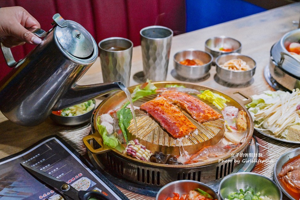 阿豬嘻烤肉村西門店｜銅盤烤肉加部隊鍋只要488元吃到飽(菜單) @女子的休假計劃