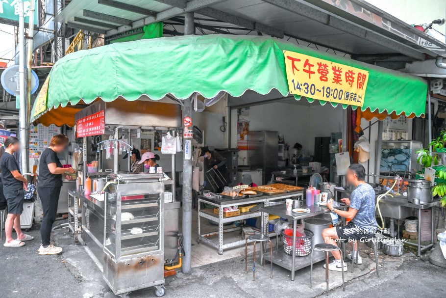 阿焜早點｜古早味粉漿蛋餅、胡椒蔥餅都很受歡迎(菜單) @女子的休假計劃