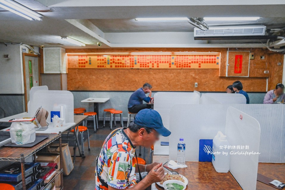 小龍飲食｜開業40年特色美食推薦怪味雞、滷味(菜單) @女子的休假計劃