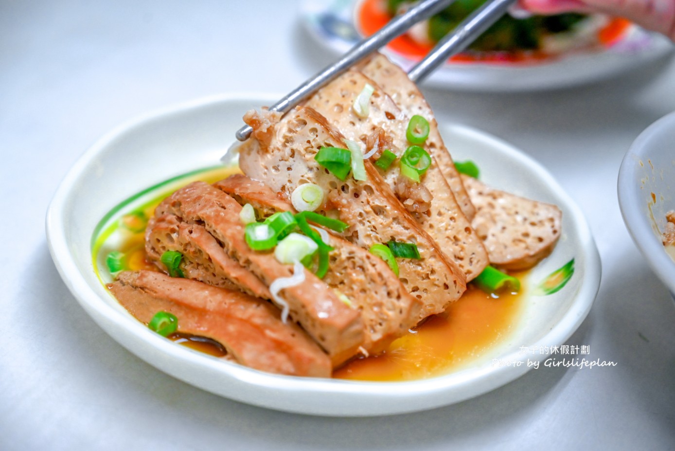 小龍飲食｜開業40年特色美食推薦怪味雞、滷味(菜單) @女子的休假計劃