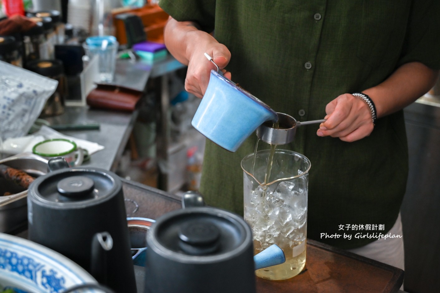 日月茶行貳店開更號｜超文青手搖飲店(菜單) @女子的休假計劃