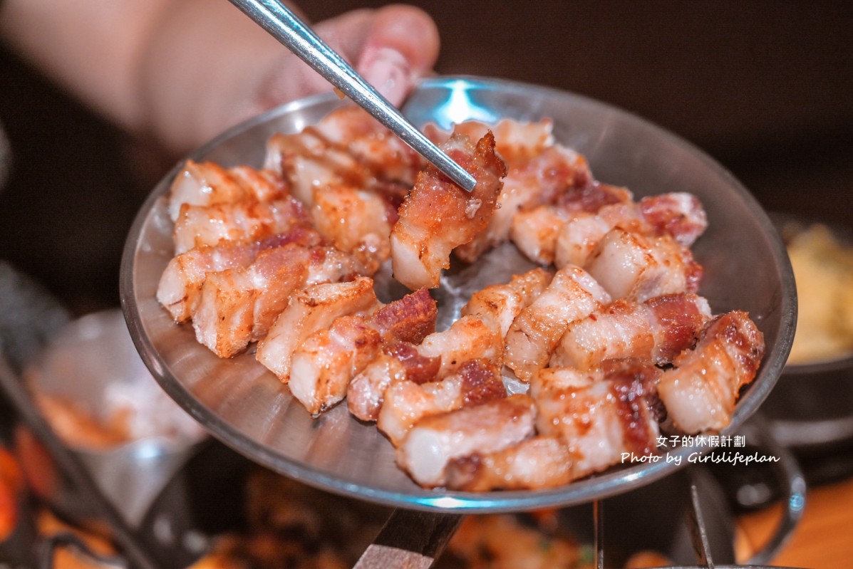 ABV Bar &#038; Kitchen 韓式餐酒館板橋店｜超棒代烤服務，生菜小菜吃到飽(菜單) @女子的休假計劃