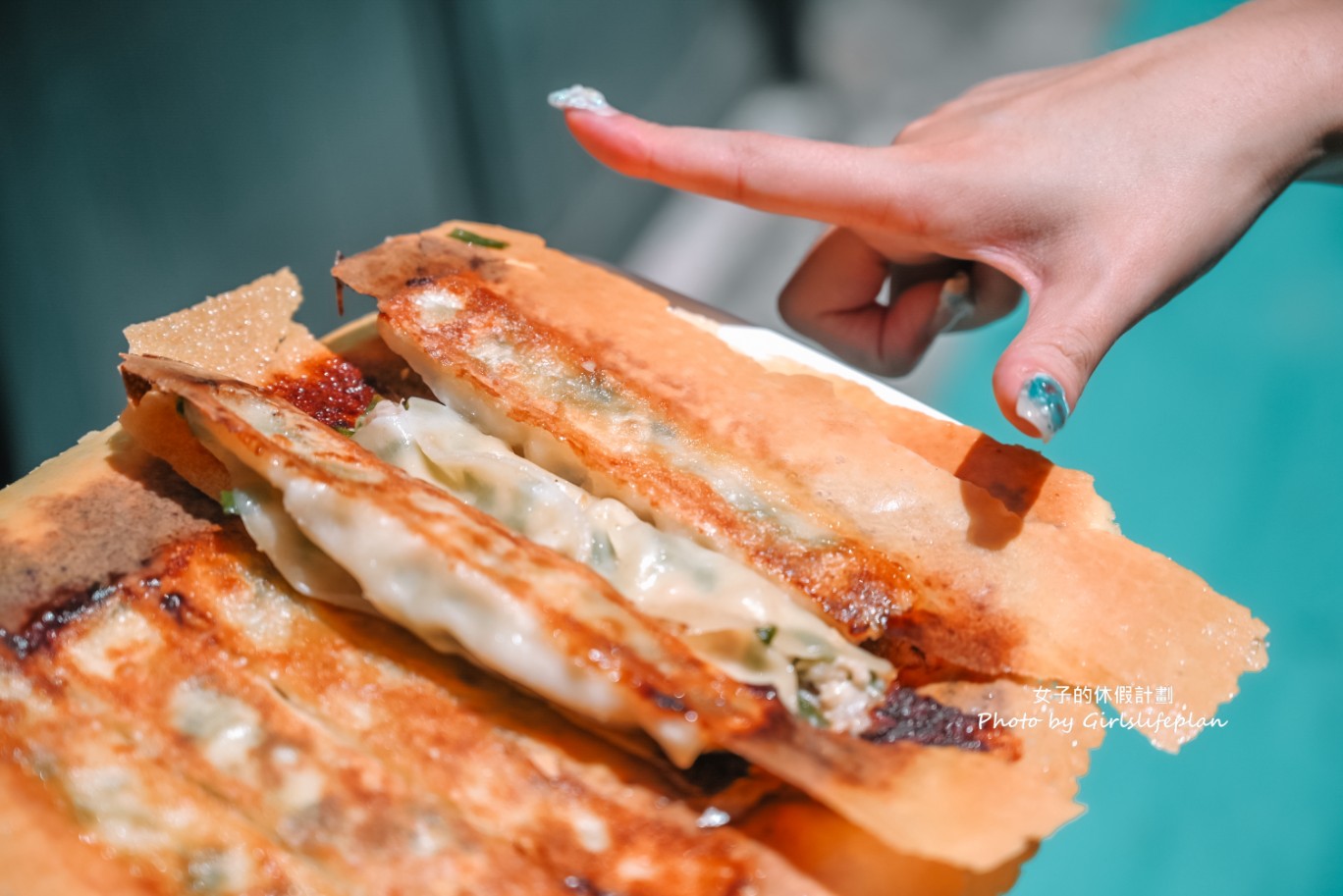 小妹弄堂｜比臉大的鐵板鍋貼超吸睛，套餐價更優惠(菜單) @女子的休假計劃