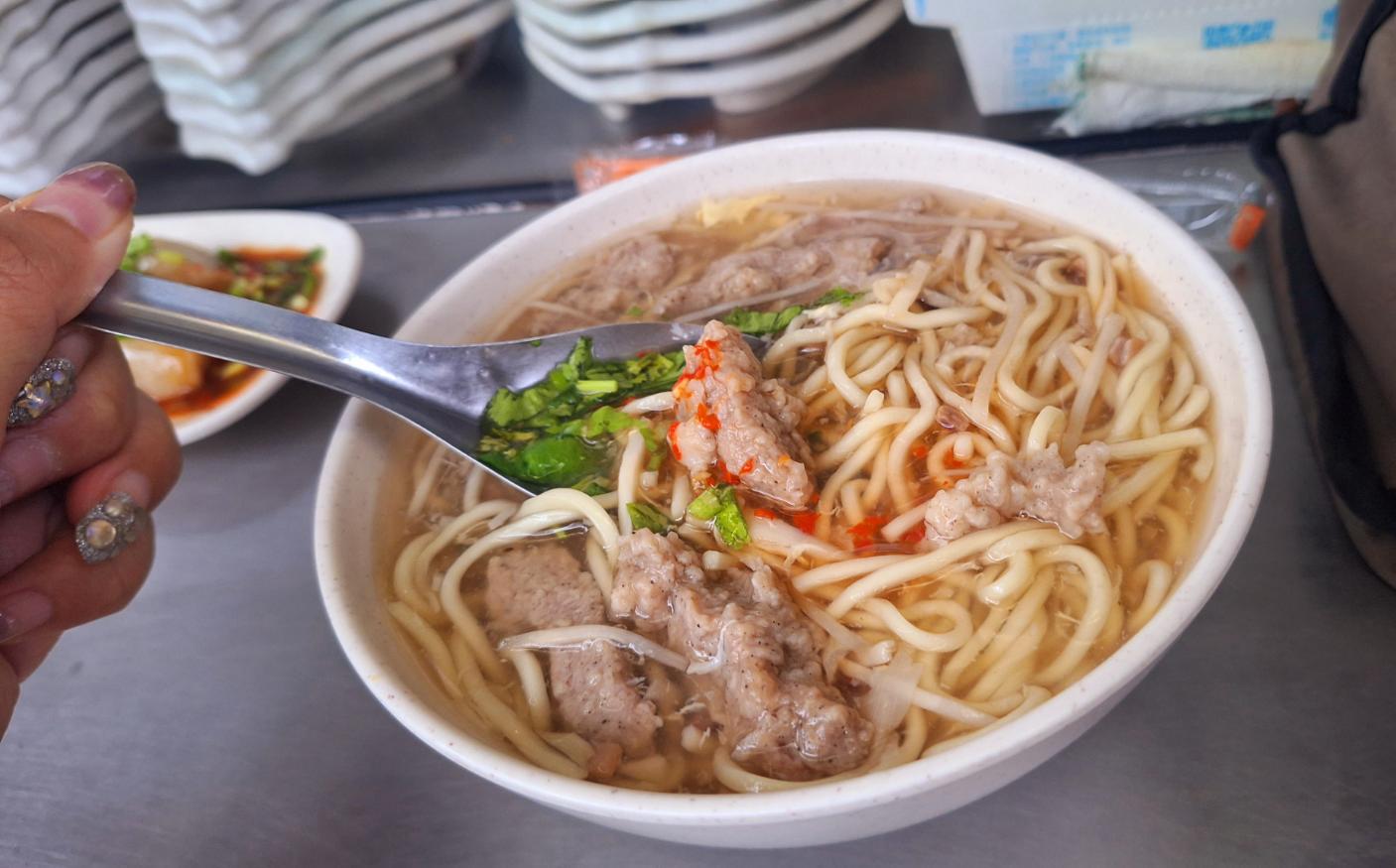 巷仔內大腸煎｜隱藏巷弄內古早味大腸圈45元就可以吃到(菜單) @女子的休假計劃