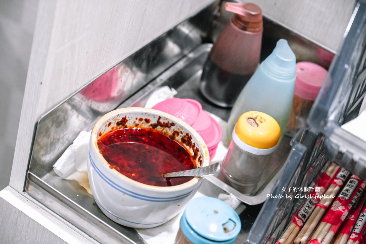 農權路炸醬麵|連在地人也激推雙醬麵配餛飩湯(菜單) @女子的休假計劃 農權路炸醬麵|連在地人也激推雙醬麵配餛飩湯(菜單) @女子的休假計劃